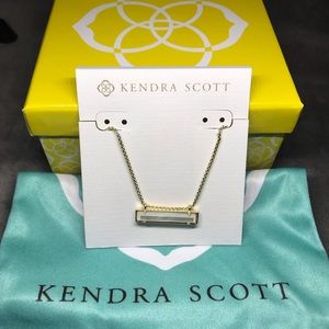 Kendra Scott necklace